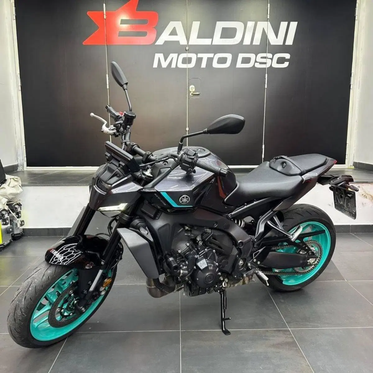 Yamaha MT-09 Y-AMT (2024 - 26)