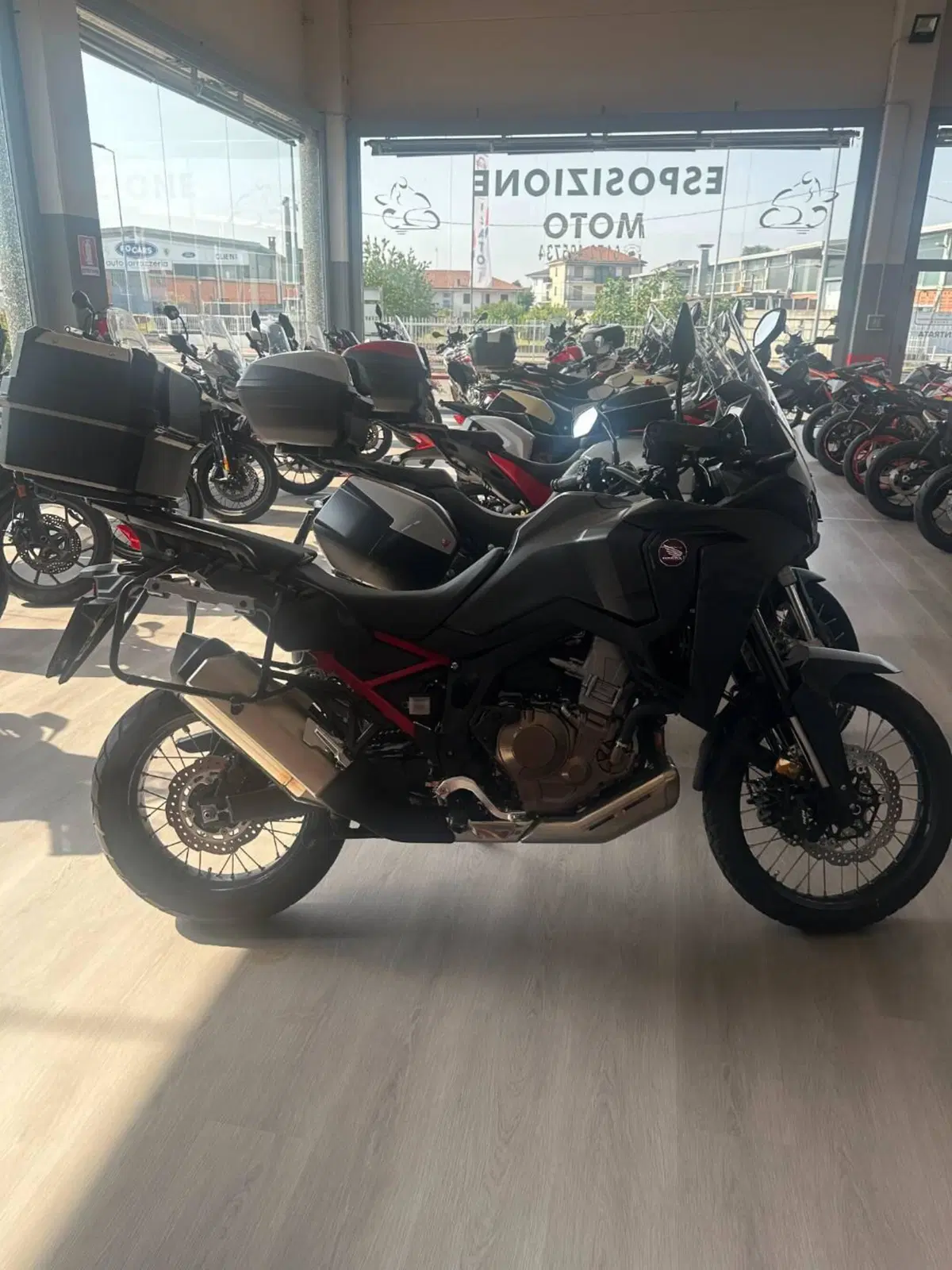 Honda Africa Twin CRF 1100L (2022 - 23) (2)