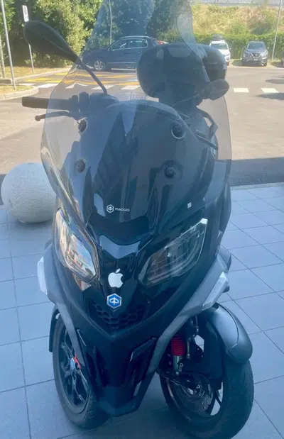 Piaggio MP3 400 ABS Hpe (2021 - 22) usata