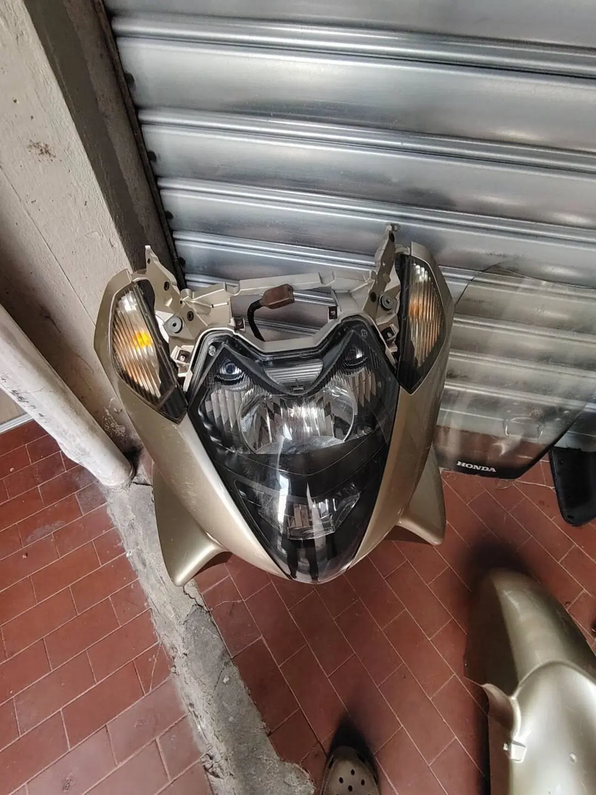 Honda Silver Wing 400 (2006 - 09) (11)