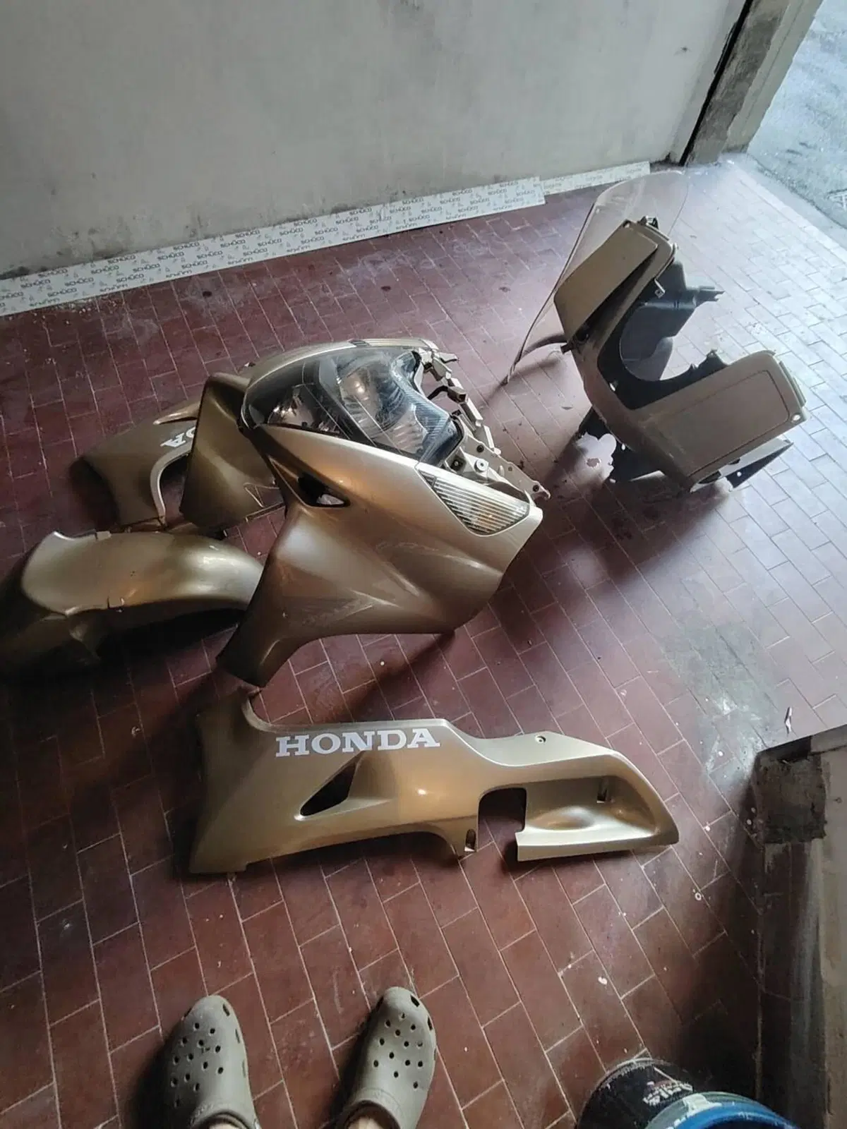 Honda Silver Wing 400 (2006 - 09) (12)
