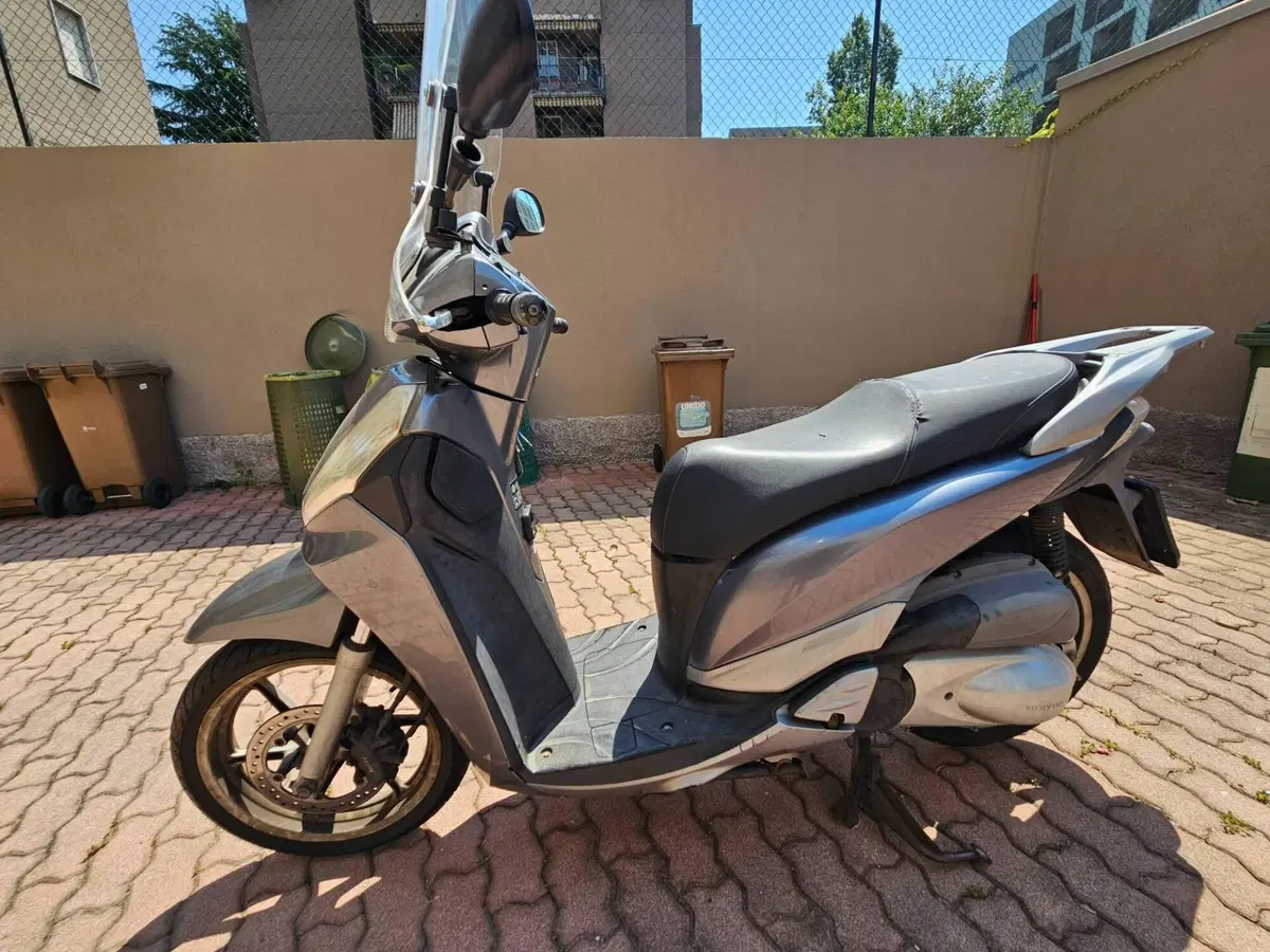 Honda SH 300 i (2011 - 14) (2)