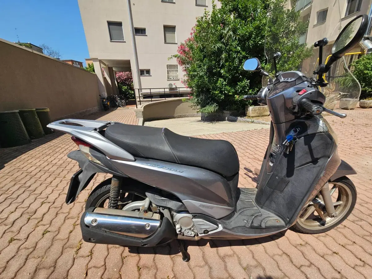 Honda SH 300 i (2011 - 14) (4)