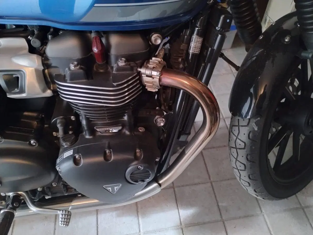 Triumph Street Twin 900 (2021 - 22) (7)