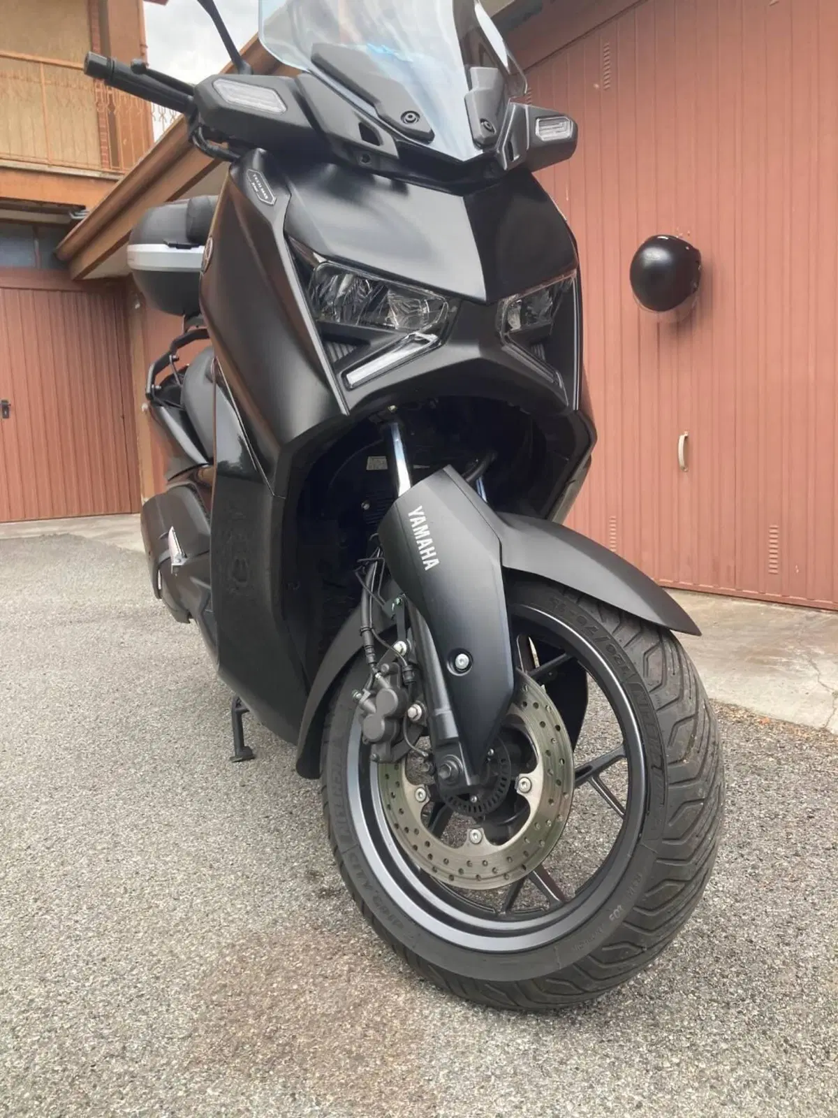 Yamaha X-Max 300 Tech Max (2021 - 24) (3)