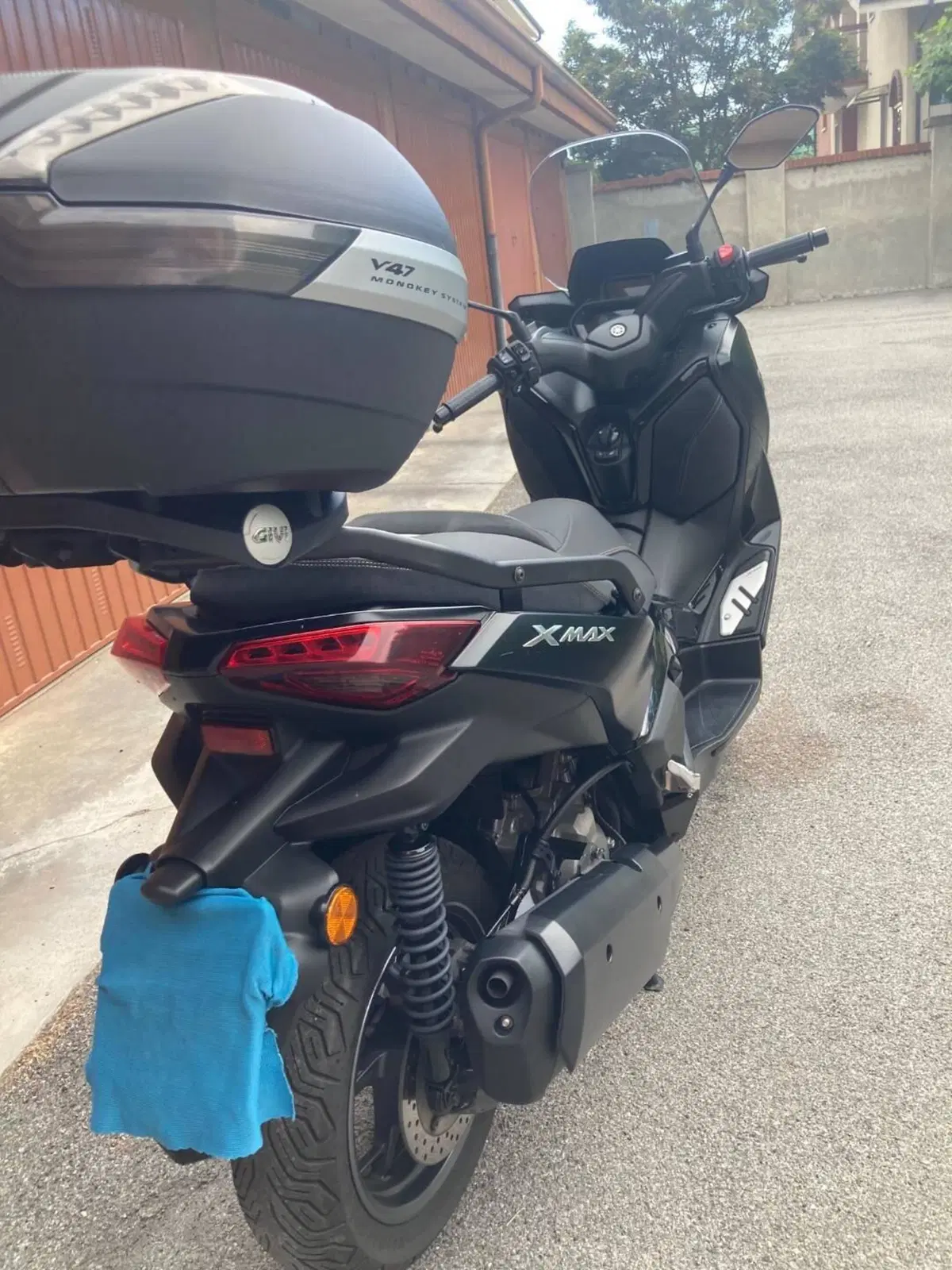 Yamaha X-Max 300 Tech Max (2021 - 24) (5)