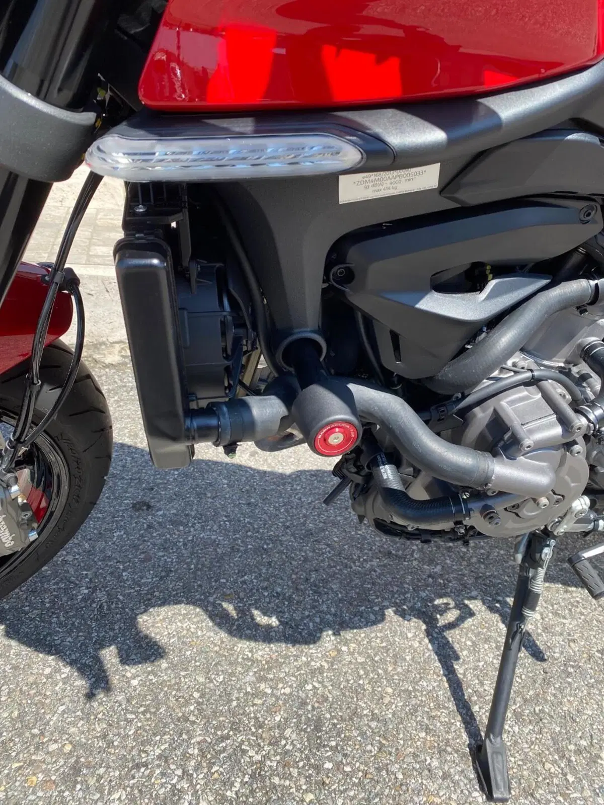 Ducati Monster 937 + (2021 - 25) (5)