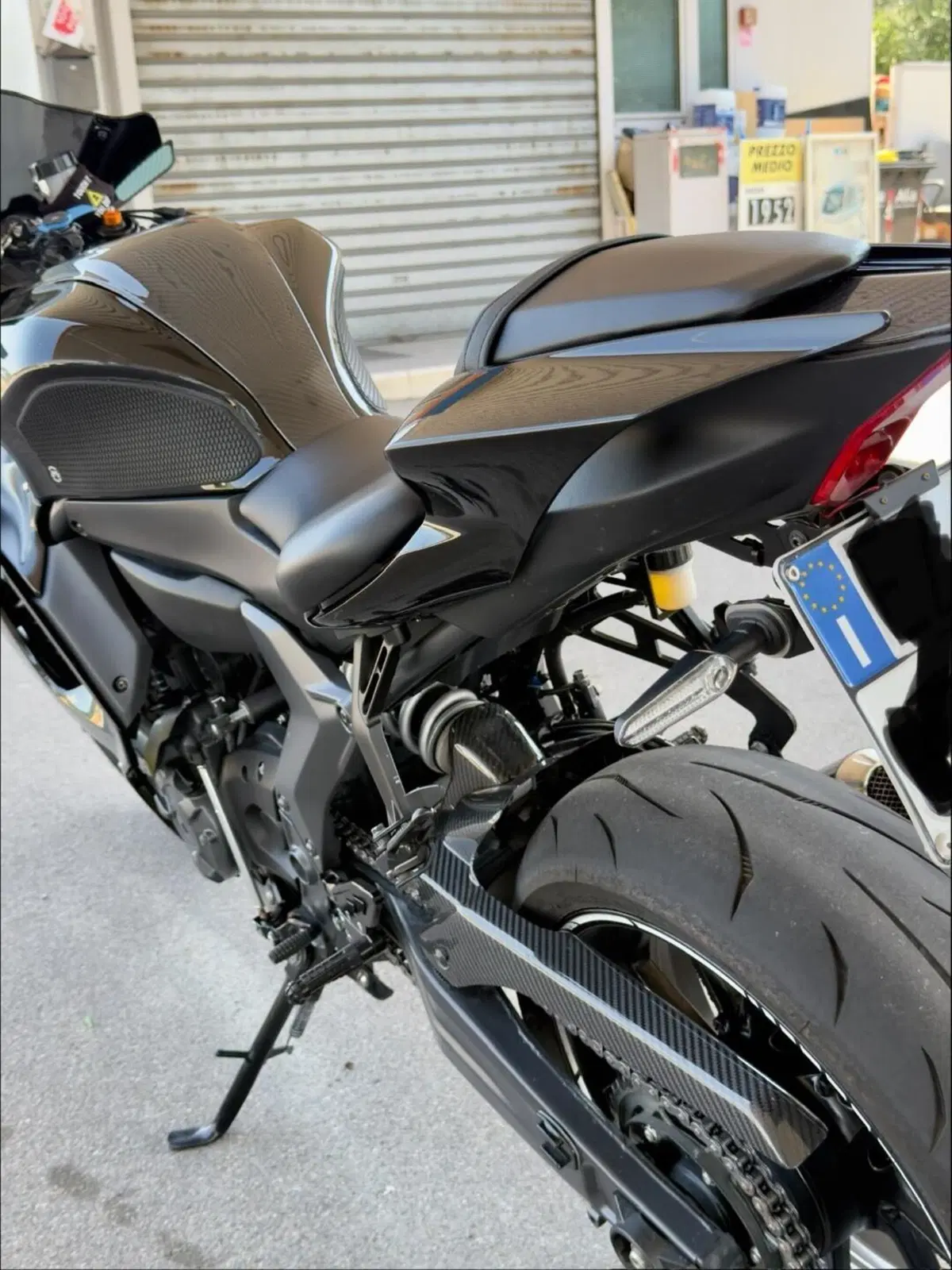 Yamaha YZF R7 (2021 - 25) (4)