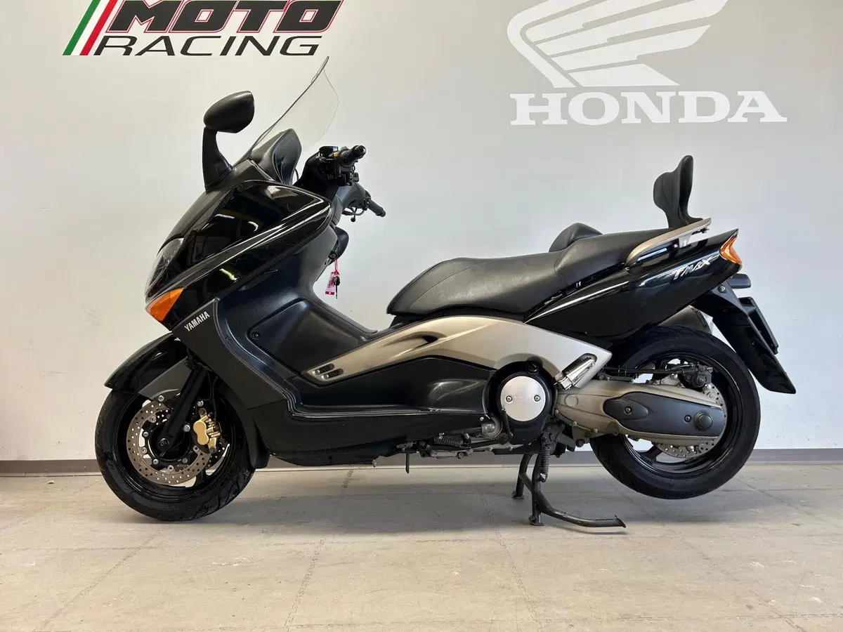 Yamaha T-Max 500 (2004 - 07) (5)