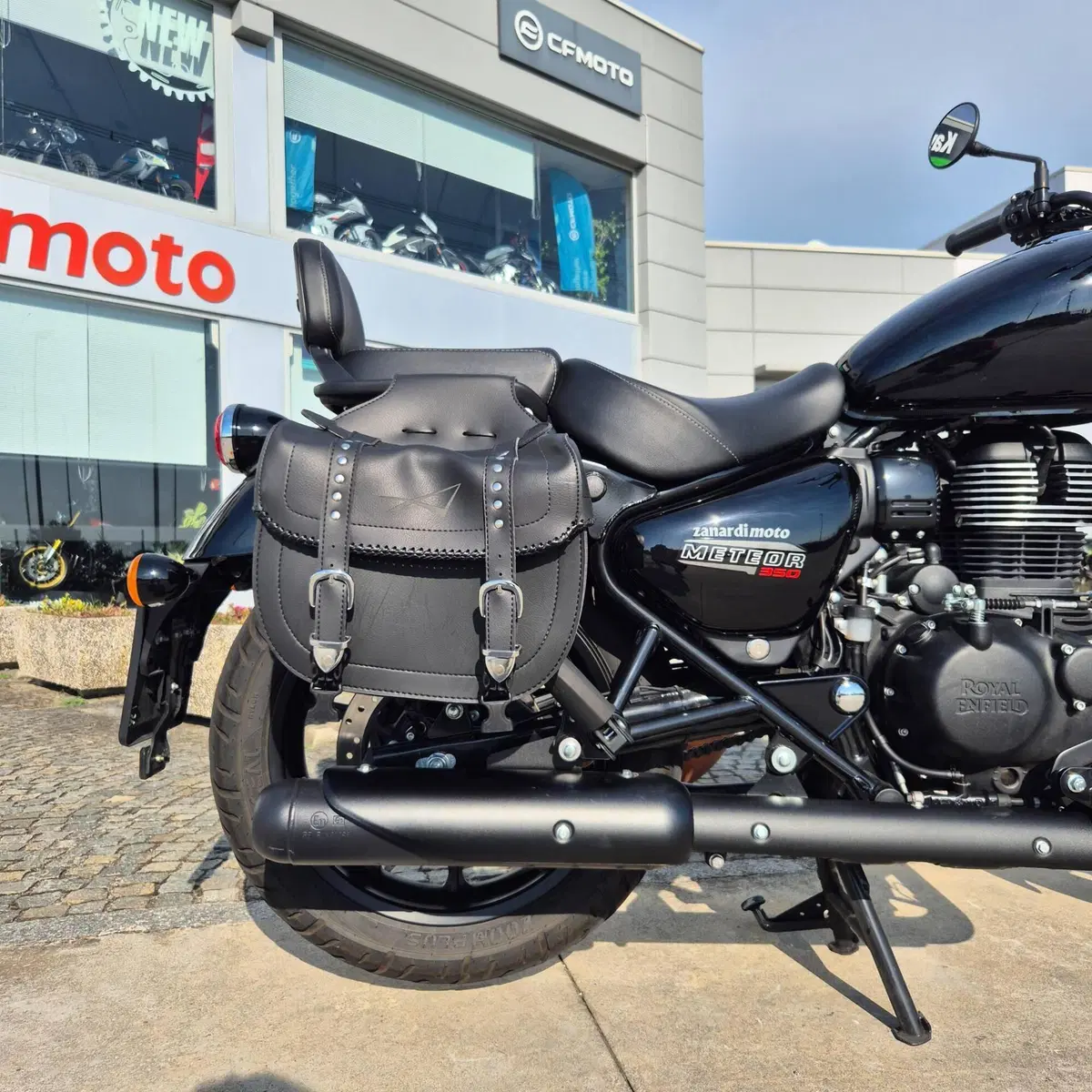 Royal Enfield Meteor 350 (2021 - 26) (5)
