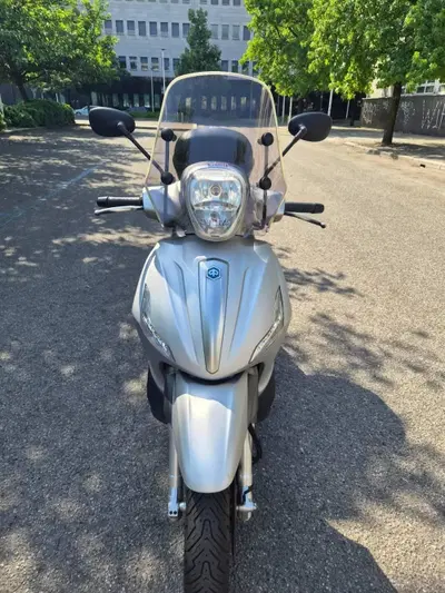 Piaggio Beverly 300 i.e. ABS-ASR (2016 - 20) usata