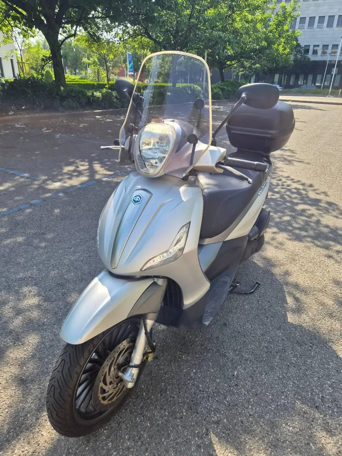 Piaggio Beverly 300 i.e. ABS-ASR (2016 - 20) (5)