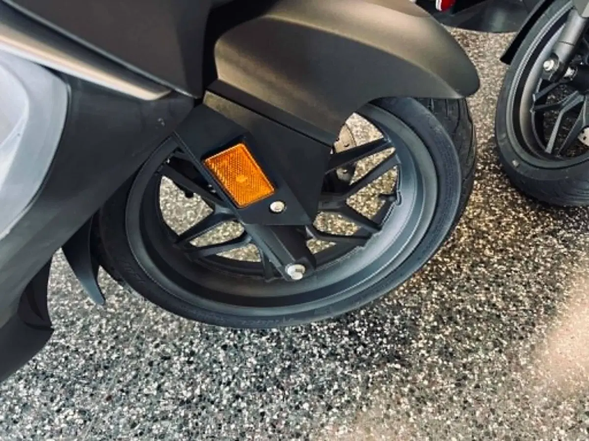 Honda Forza 300 ABS (2018 - 20) (4)