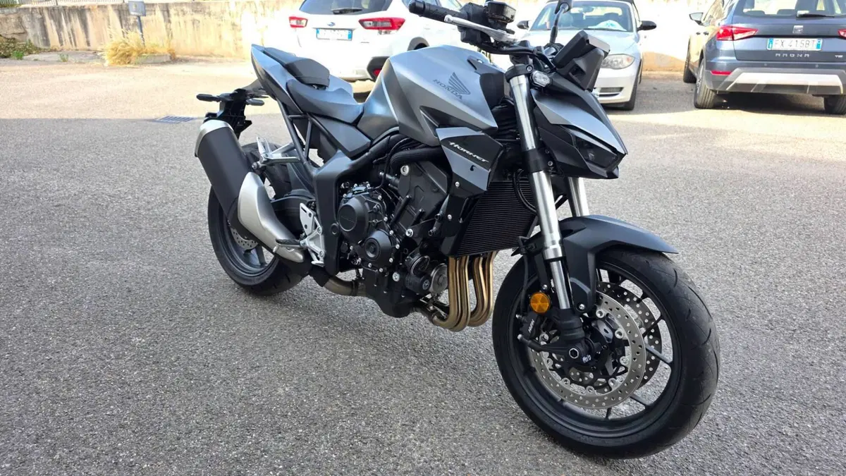Honda CB 1000 Hornet (2025 - 26) (3)