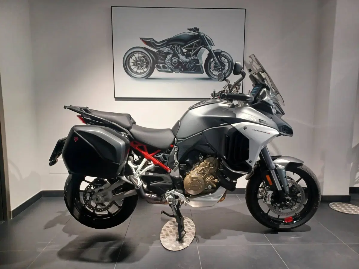 Ducati Multistrada V4 S (2021 - 24) (2)