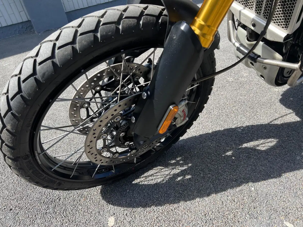 Triumph Scrambler 1200 XE (2019 - 20) (8)