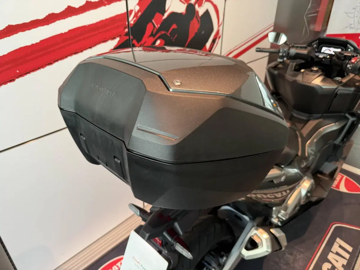 Honda Forza 750 DCT Urban (2021 - 24) (5)