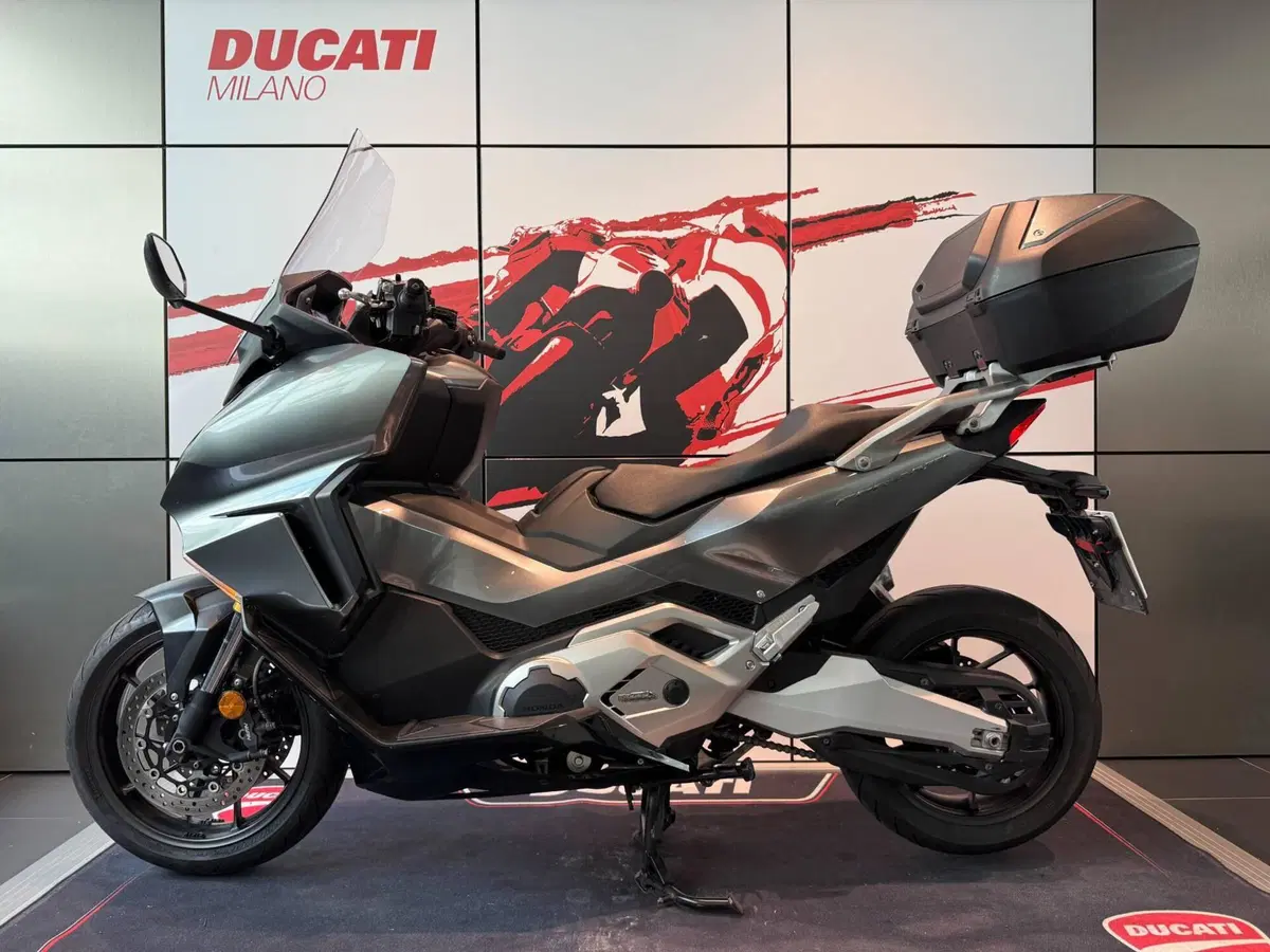 Honda Forza 750 DCT Urban (2021 - 24) (13)