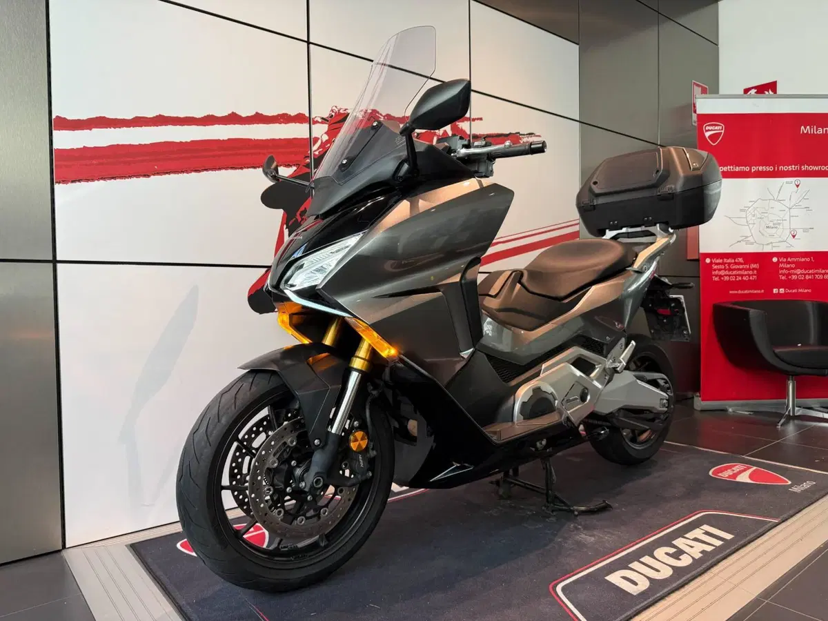 Honda Forza 750 DCT Urban (2021 - 24) (14)