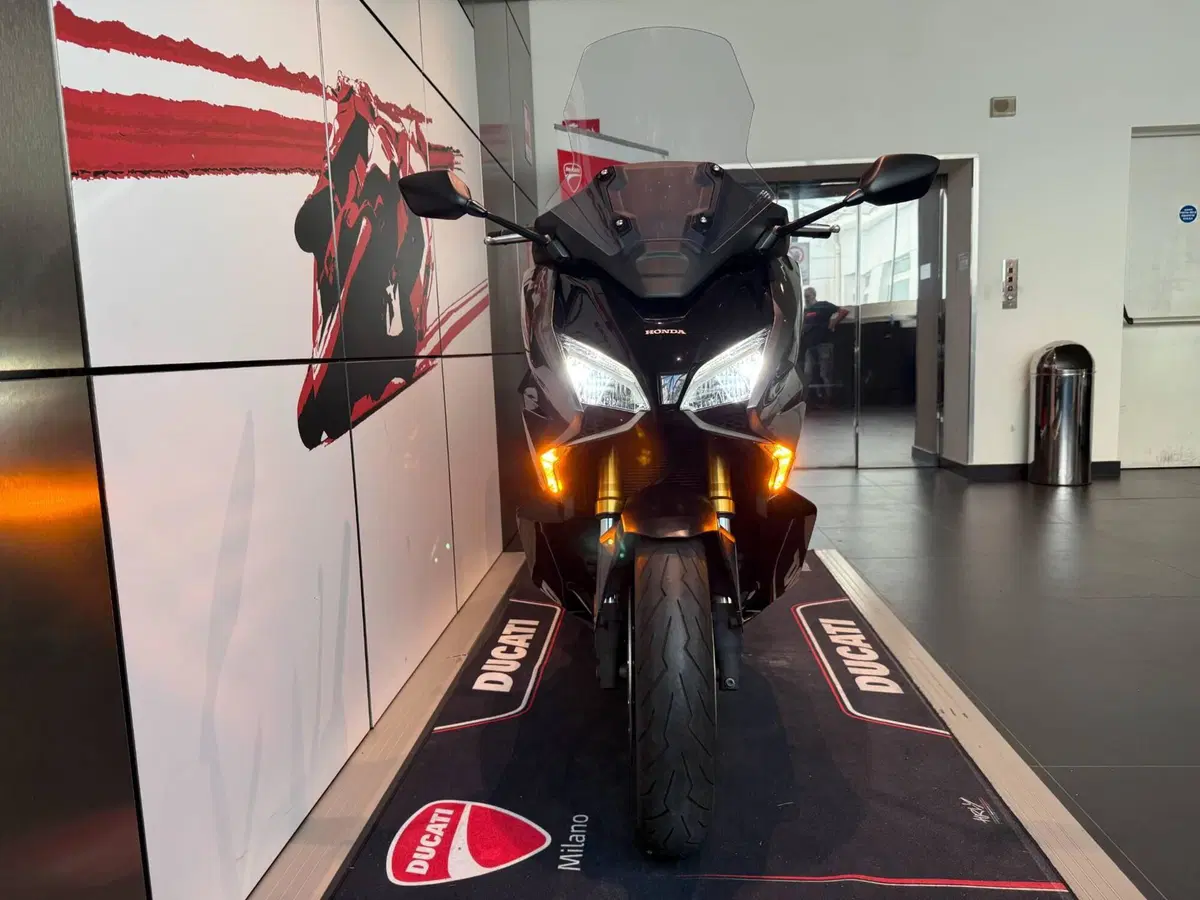 Honda Forza 750 DCT Urban (2021 - 24) (15)