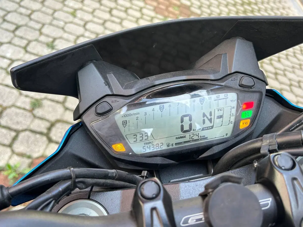 Suzuki GSX S 750 Yugen (2018 - 20) (9)