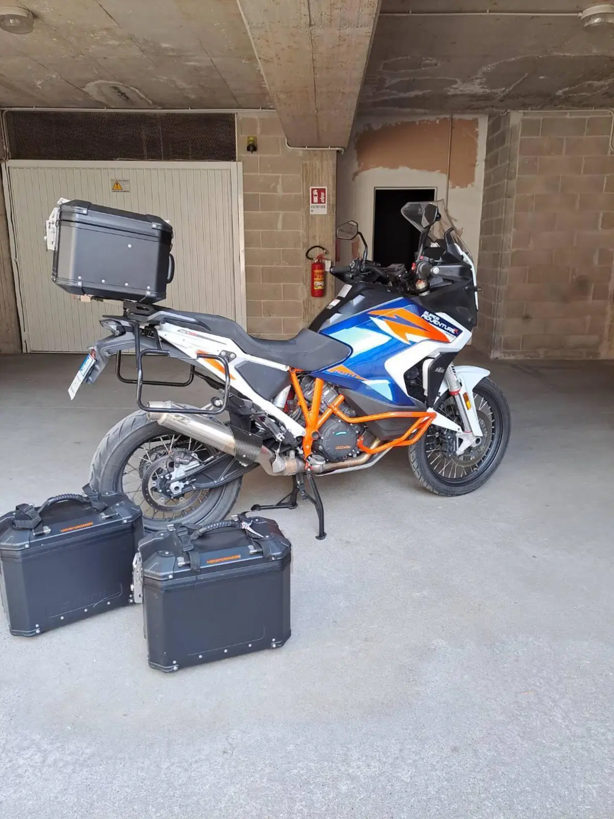 KTM 1290 Super Adventure R (2021) (3)