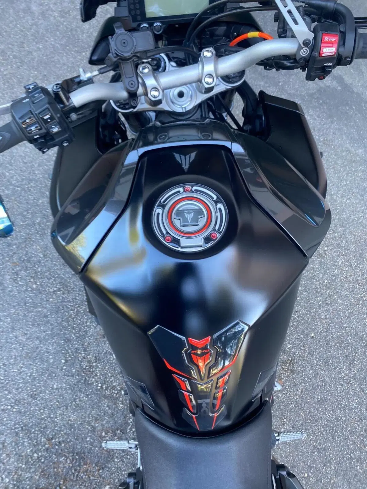 Yamaha MT-10 (2017 - 20) (7)