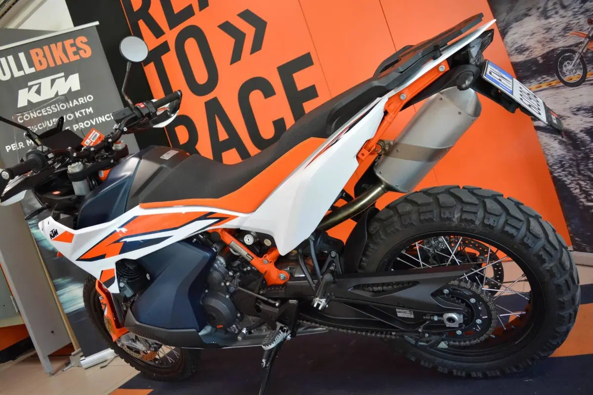 KTM 890 Adventure R (2025 - 26) (6)
