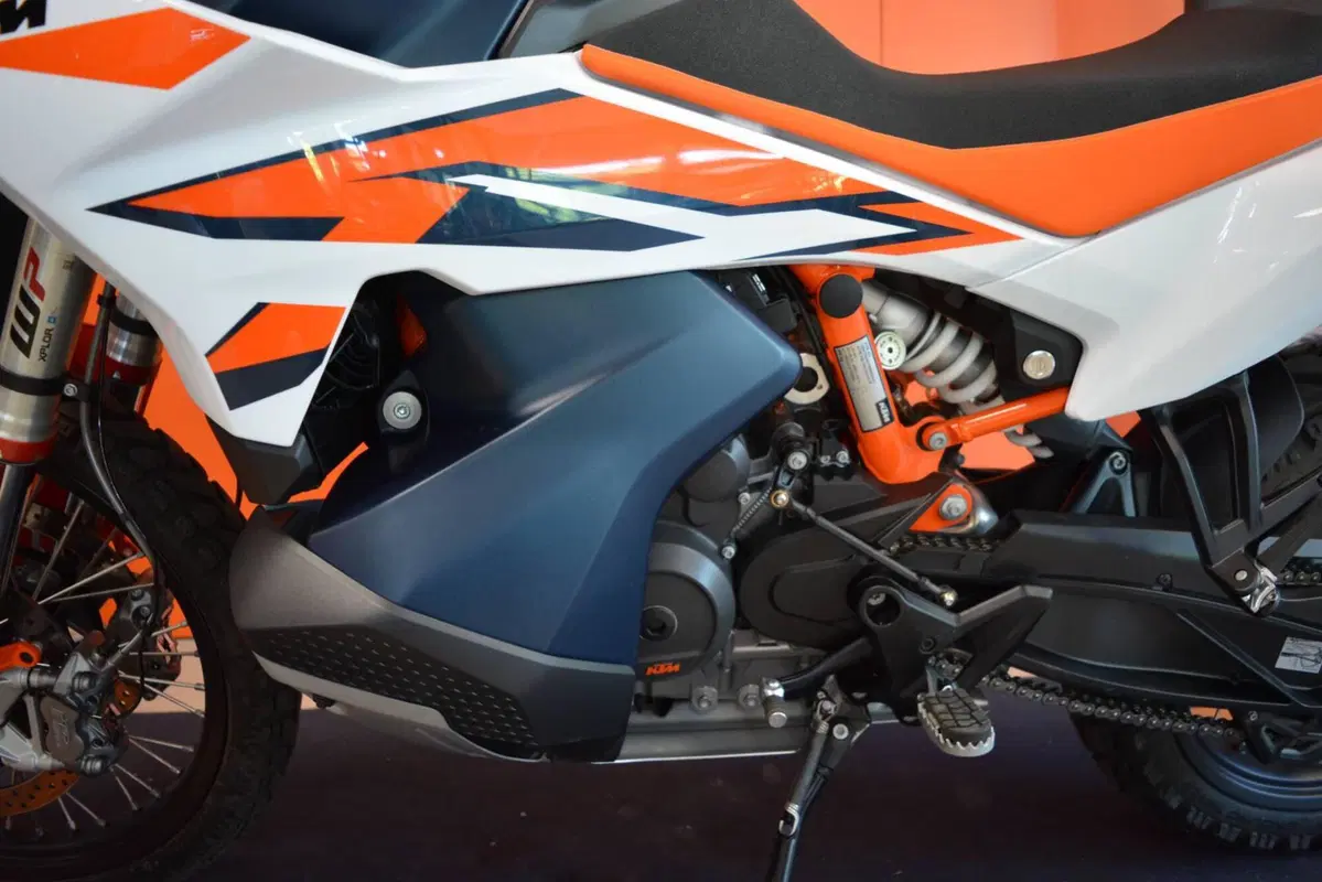 KTM 890 Adventure R (2025 - 26) (15)