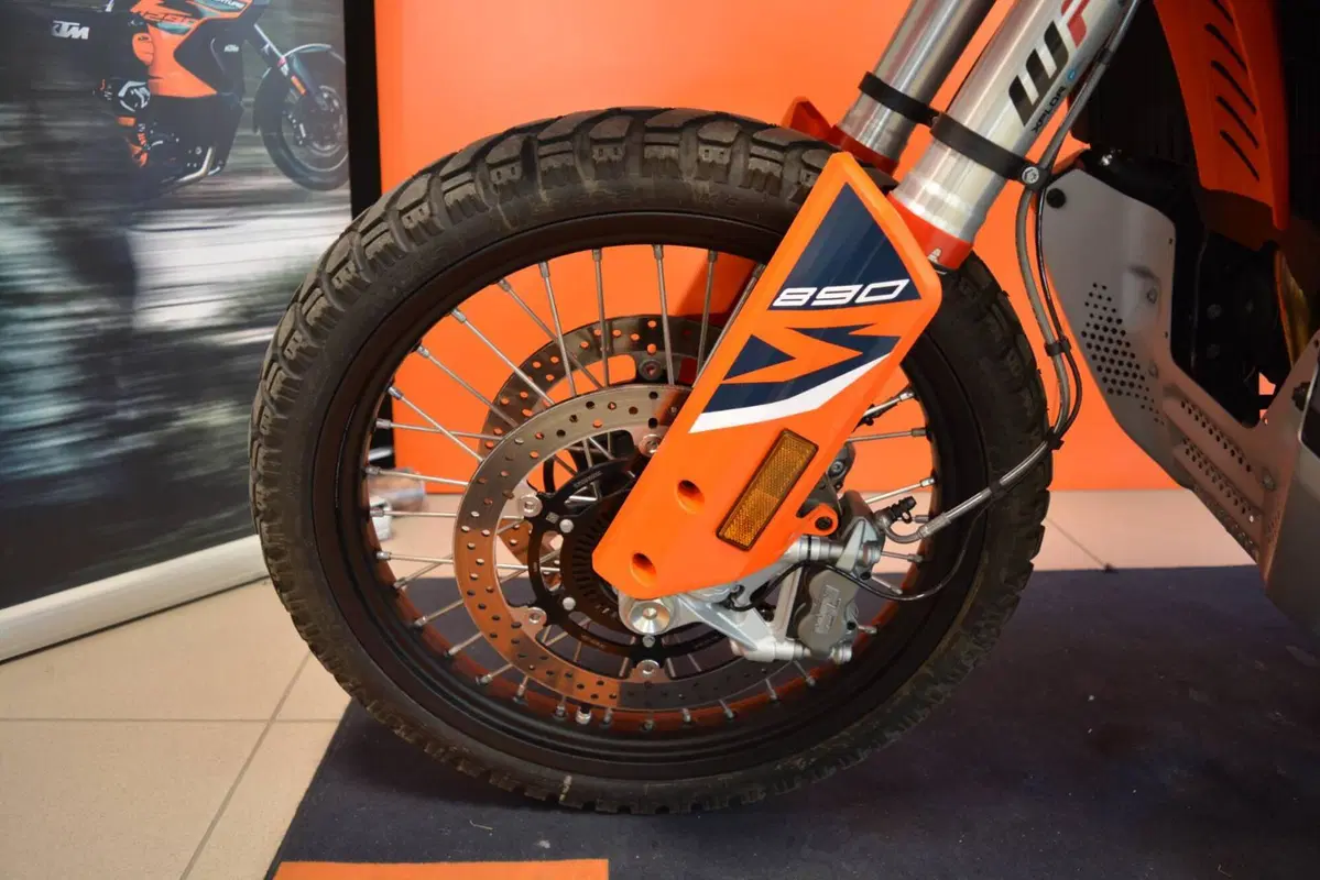 KTM 890 Adventure R (2025 - 26) (14)