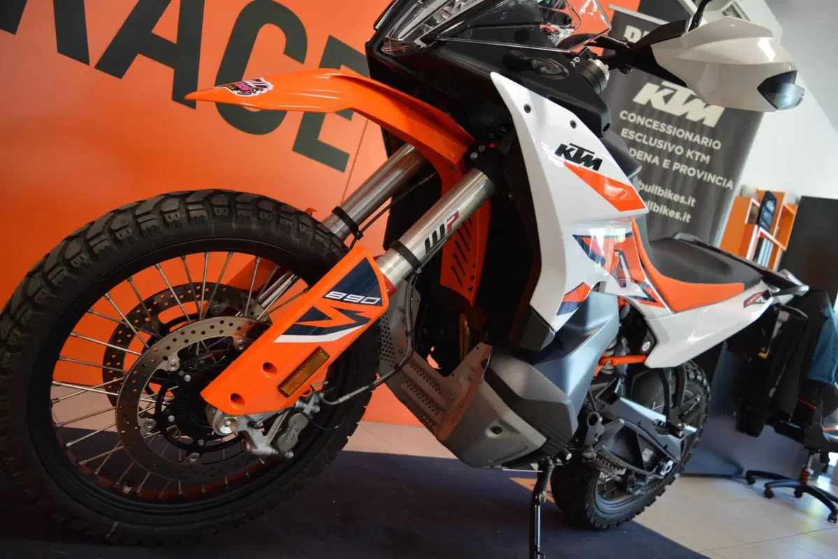 KTM 890 Adventure R (2025 - 26) (5)