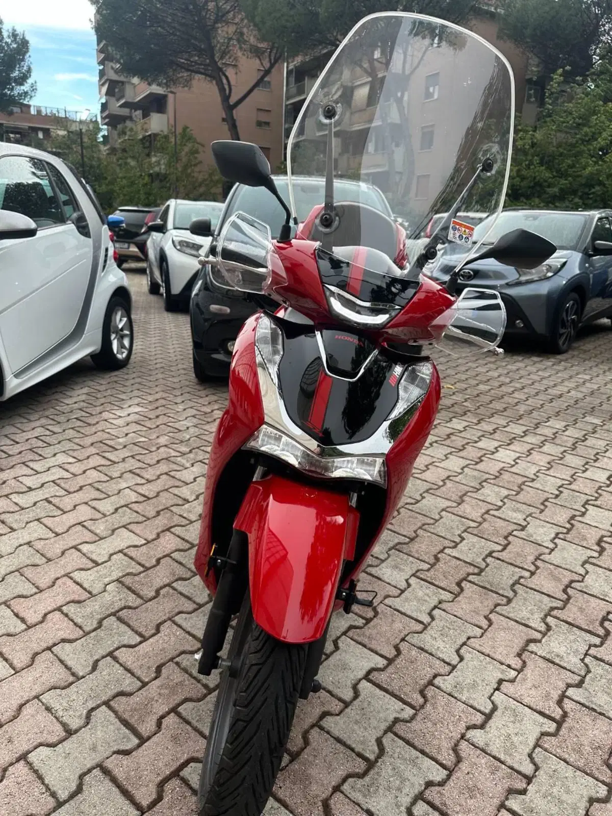 Honda SH 150i Sport (2024 - 25) (2)
