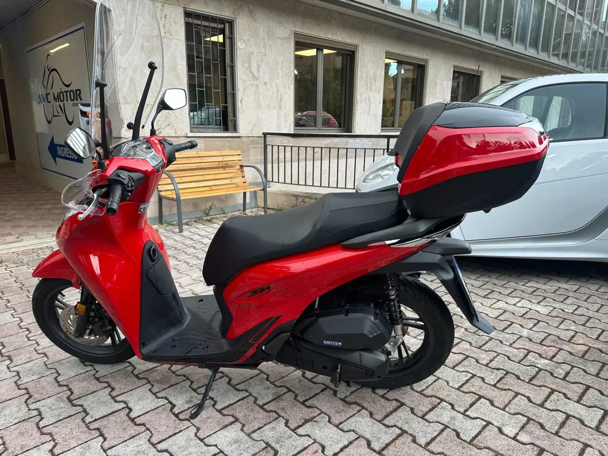 Honda SH 150i Sport (2024 - 25) (4)