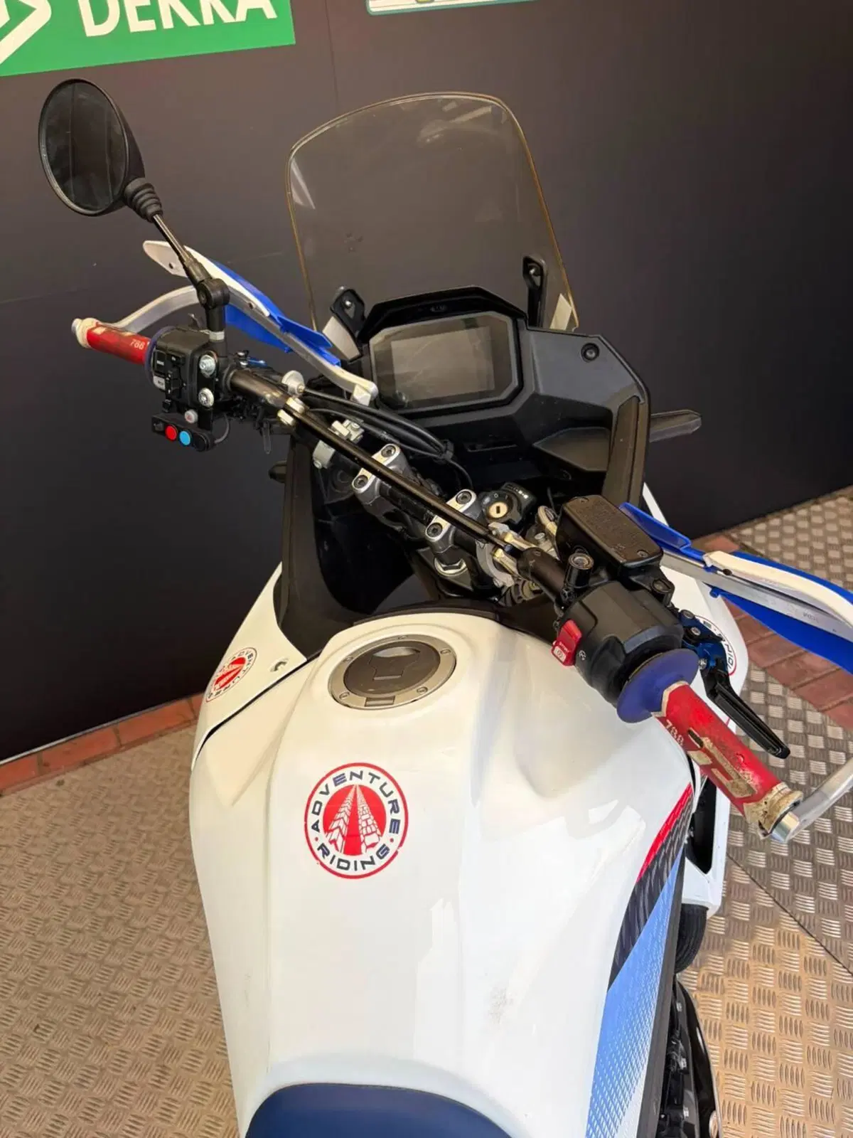Honda Transalp XL750 (2023 - 24) (3)