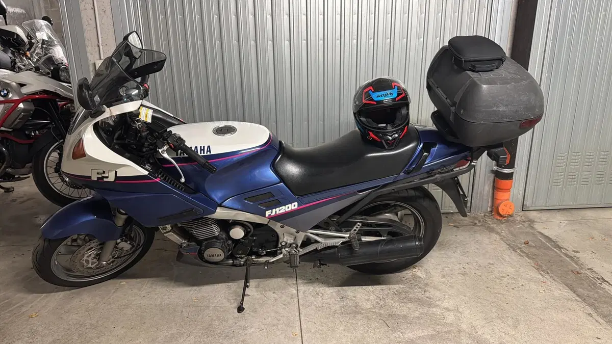 Yamaha FJ1200 (4)
