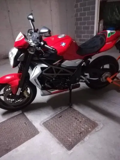 MV Agusta Brutale 990 R (2009 - 12) usata