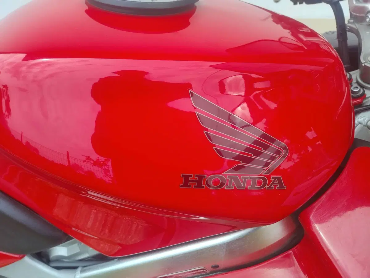 Honda VFR 800 (1998 - 01) (8)