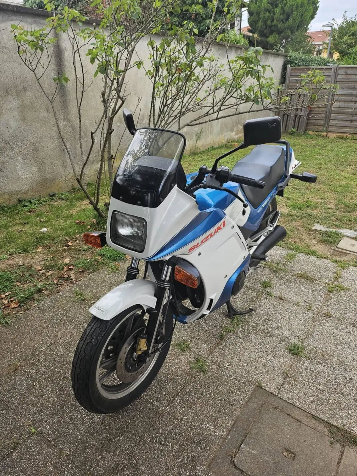 Suzuki GSX550 EF