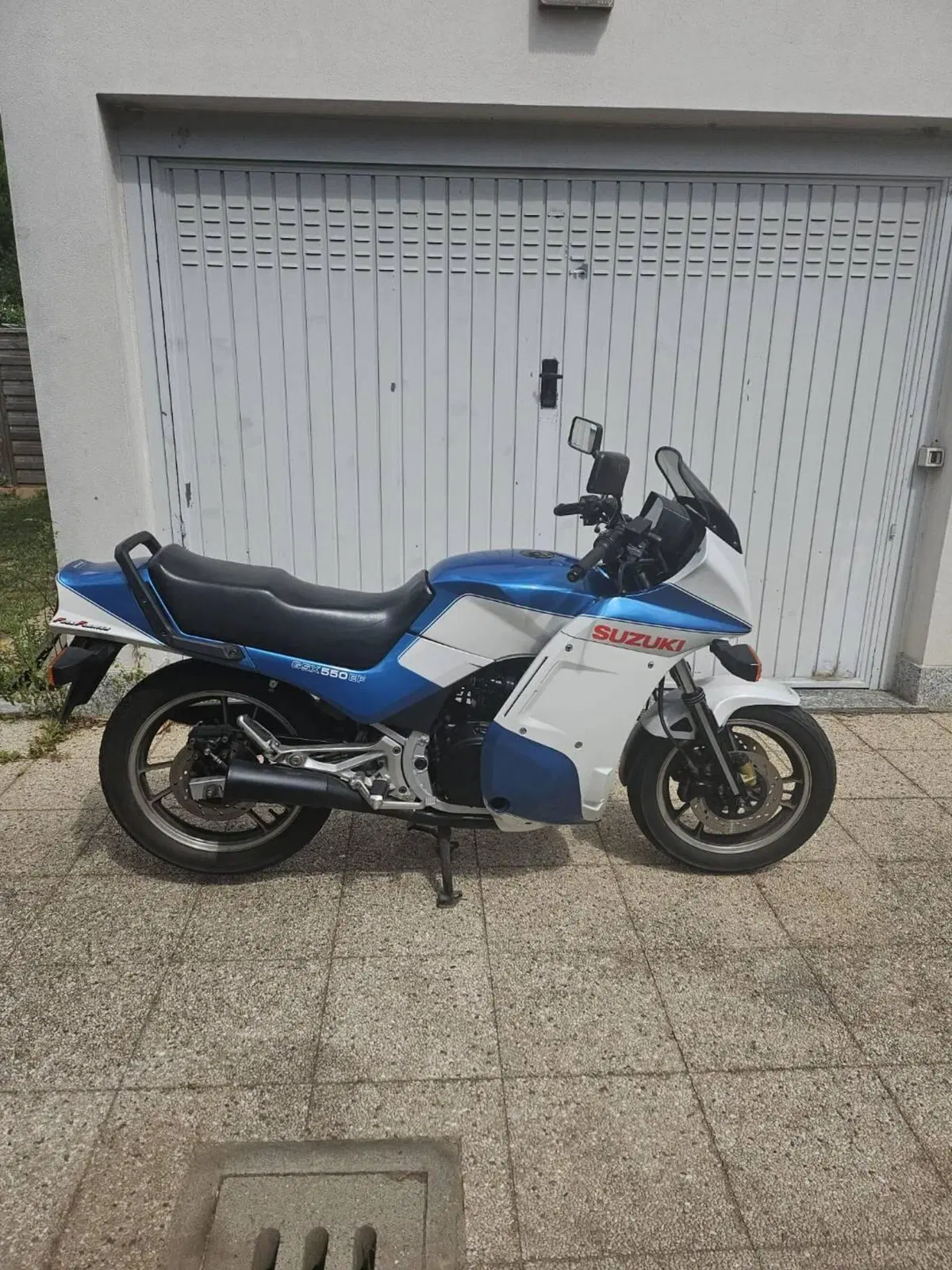 Suzuki GSX550 EF (4)