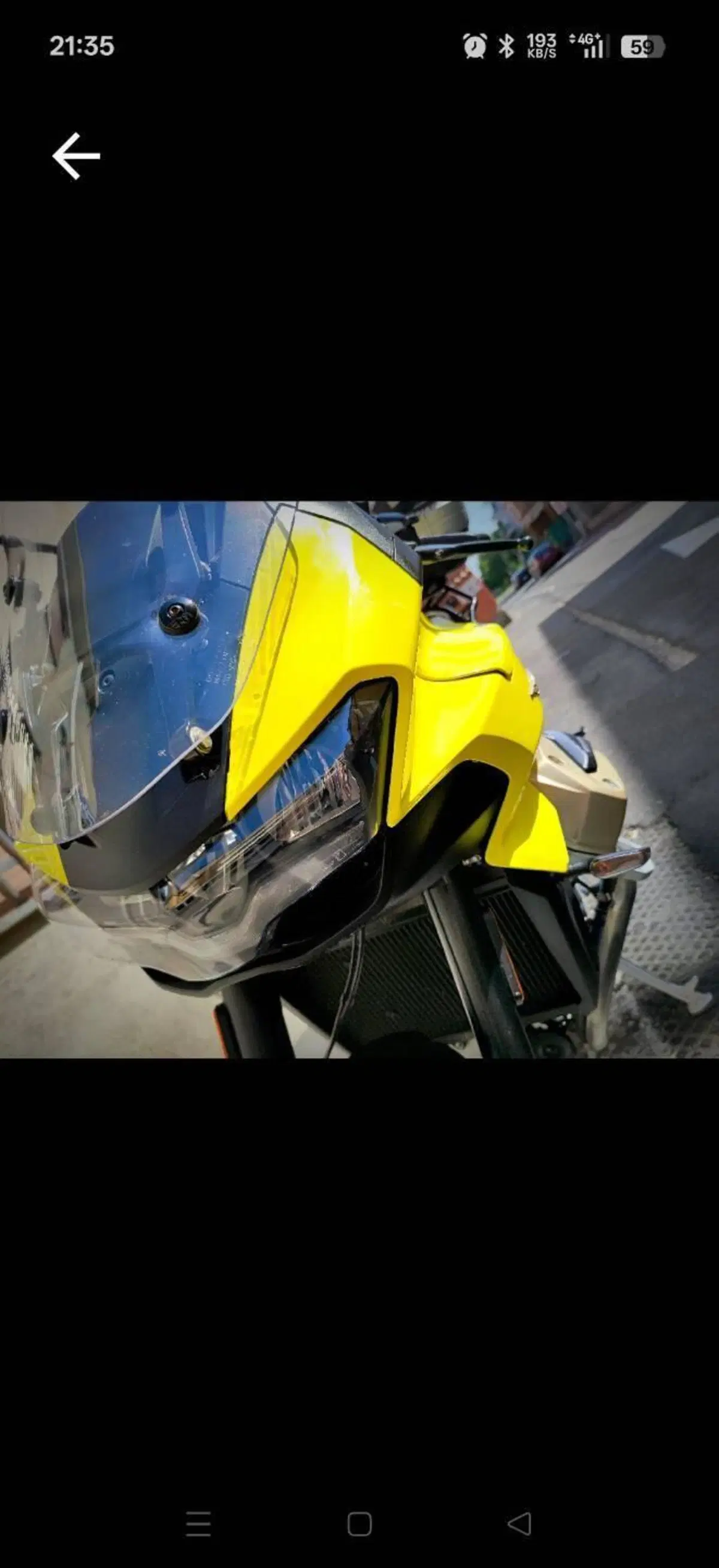 Moto Guzzi V100 Mandello (2022 - 24) (2)
