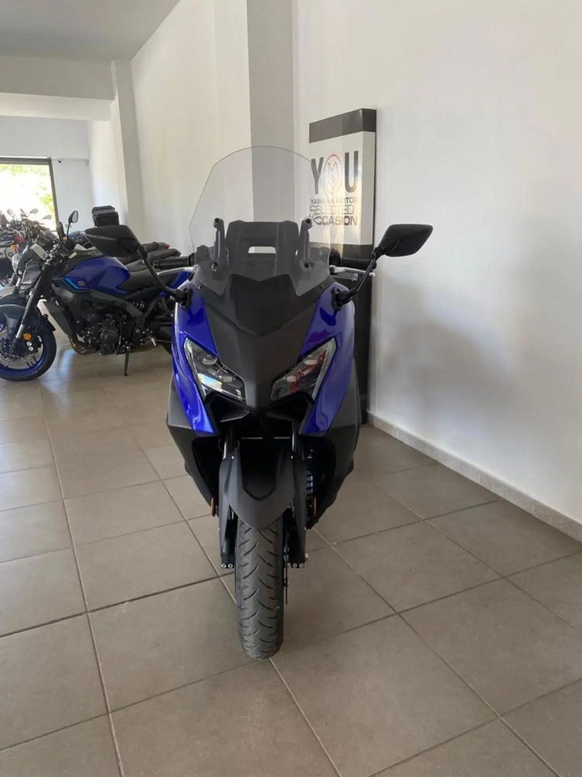Yamaha T-Max 560 (2025 - 26) (4)