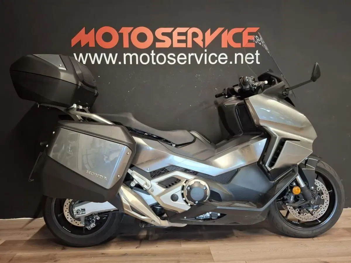 Honda Forza 750 DCT Travel (2021 - 24) (4)