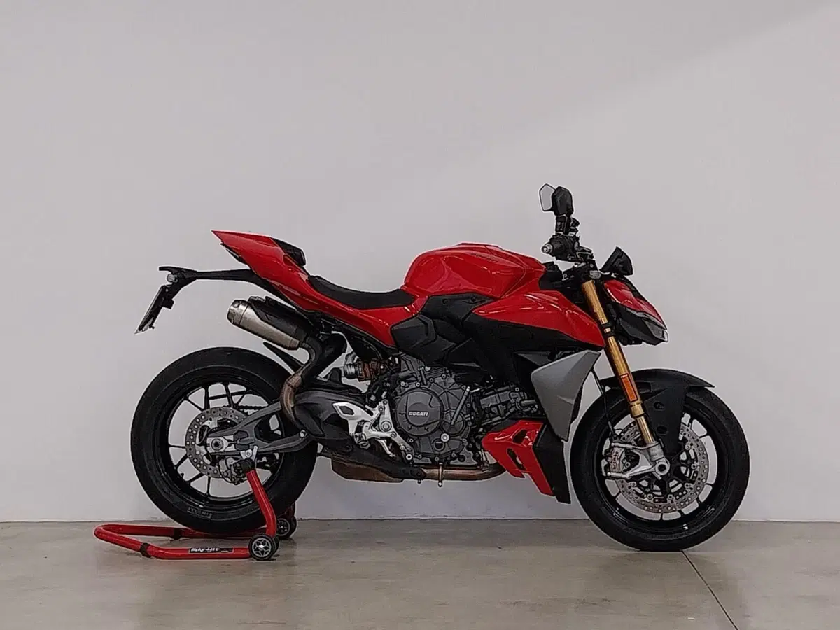 Ducati Streetfighter V2 S (2025 - 26)