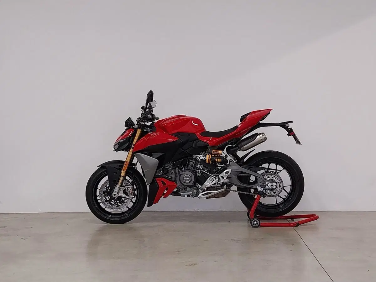 Ducati Streetfighter V2 S (2025 - 26) (3)