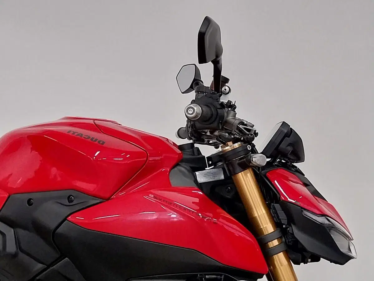 Ducati Streetfighter V2 S (2025 - 26) (9)