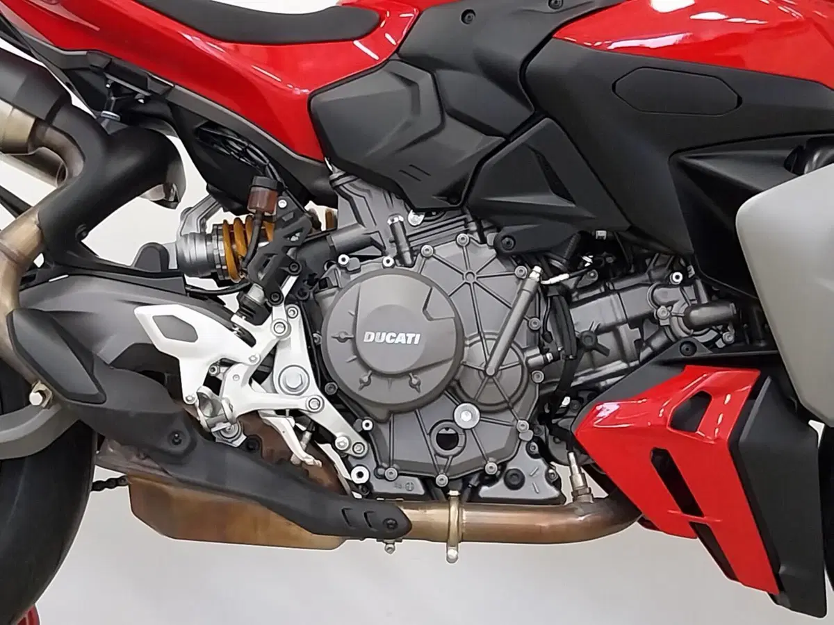 Ducati Streetfighter V2 S (2025 - 26) (11)