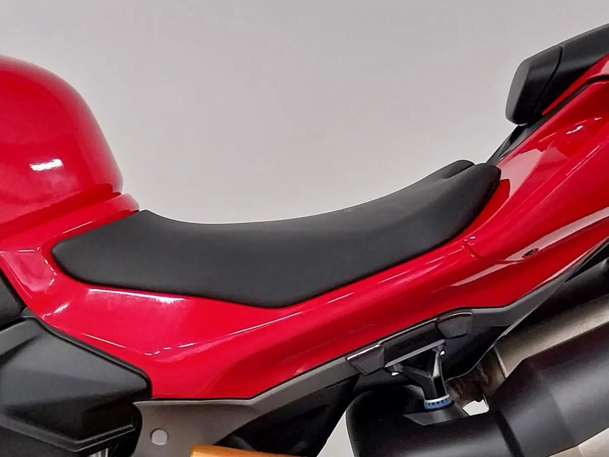 Ducati Streetfighter V2 S (2025 - 26) (14)