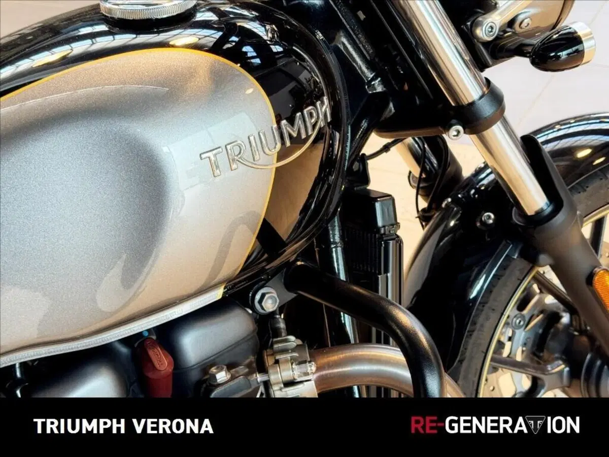 Triumph Street Twin 900 (2017 - 18) (2)