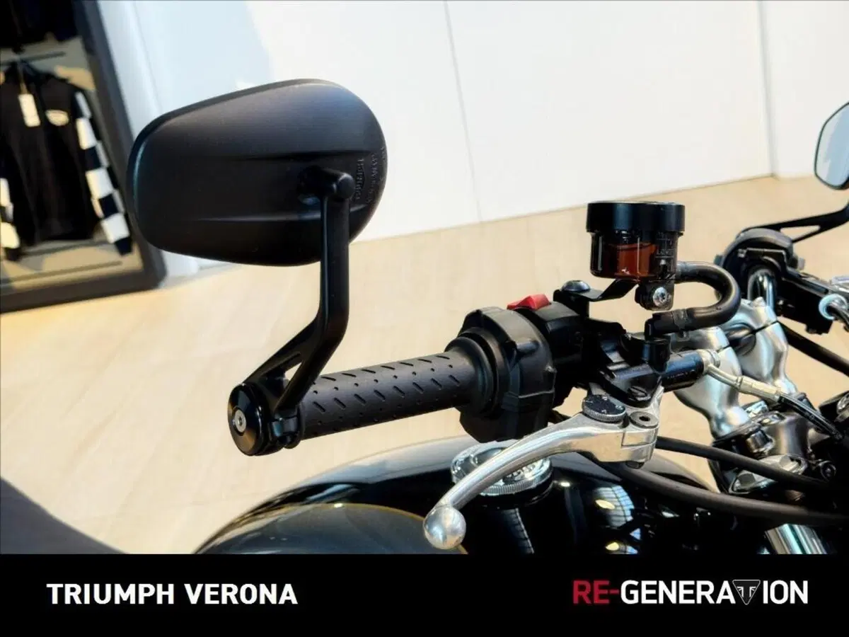 Triumph Street Twin 900 (2017 - 18) (4)