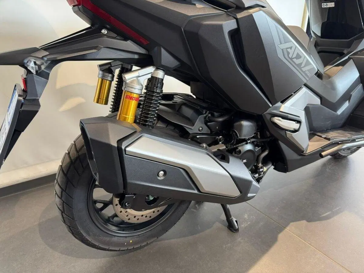 Honda ADV 350 (2022 - 24) (15)